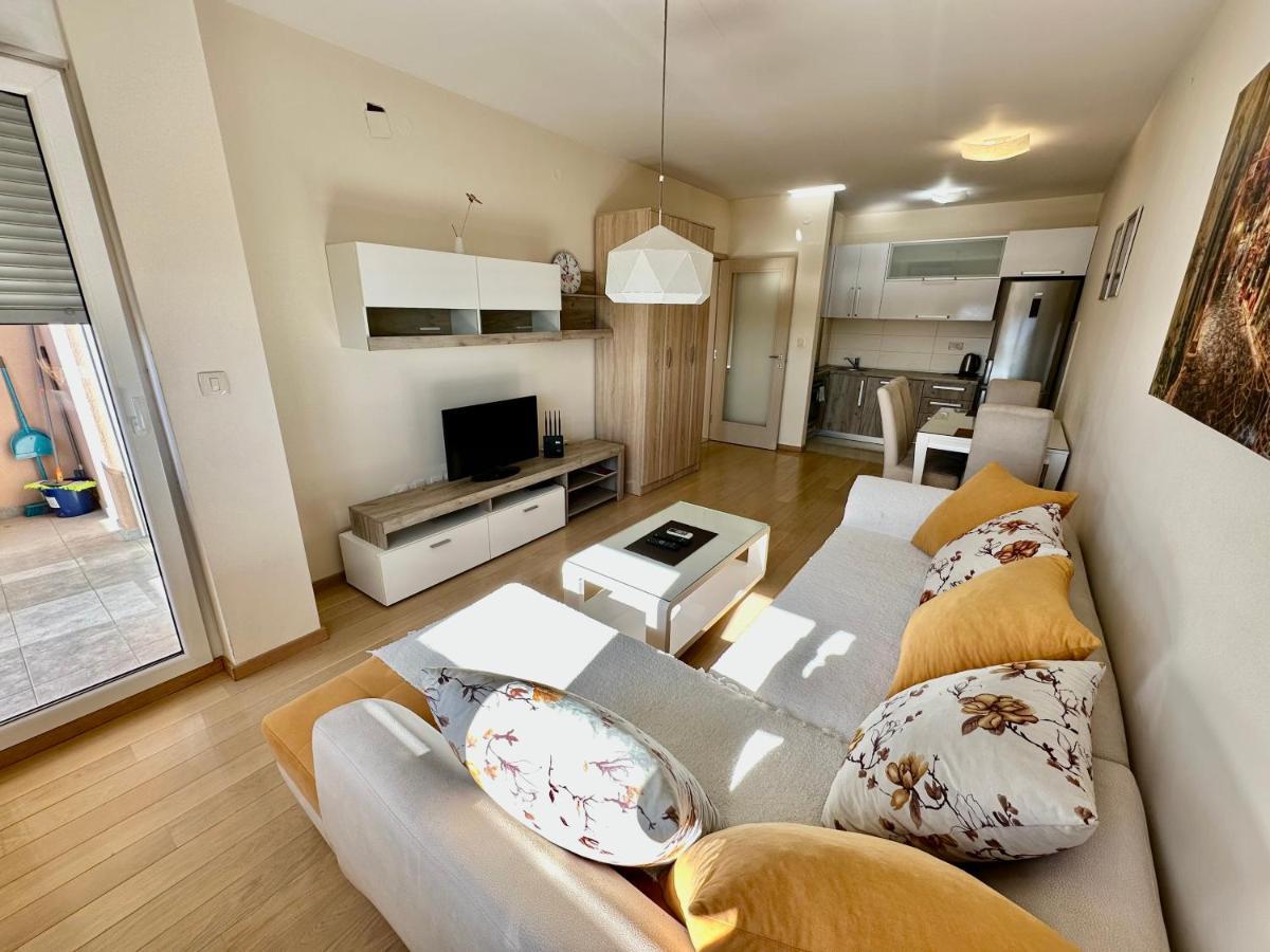 Fanky City Apartments Podgorica Buitenkant foto